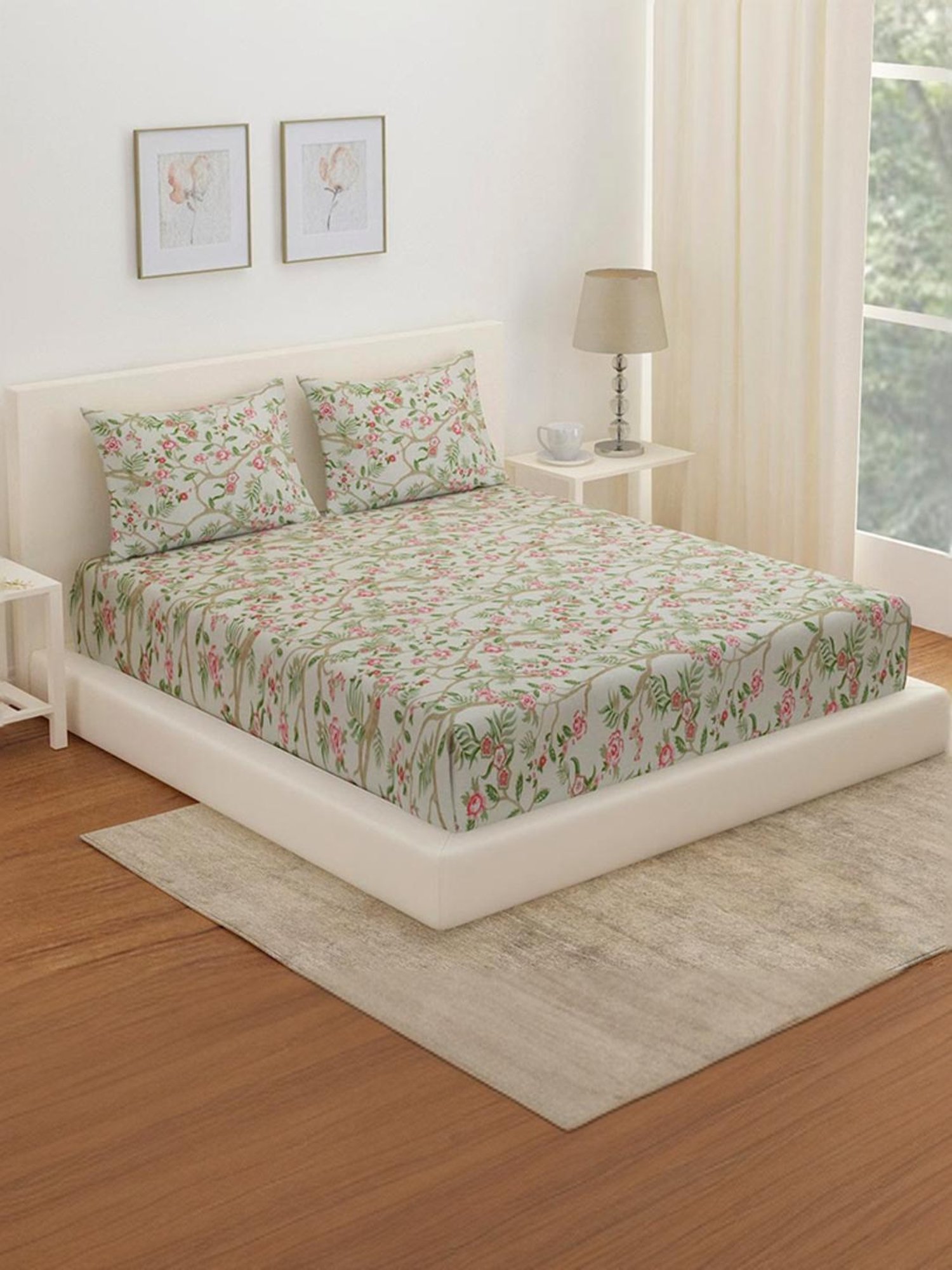 @Home Arias Multicolor 300 TC Cotton King Bedsheet with 2 Pillow Covers