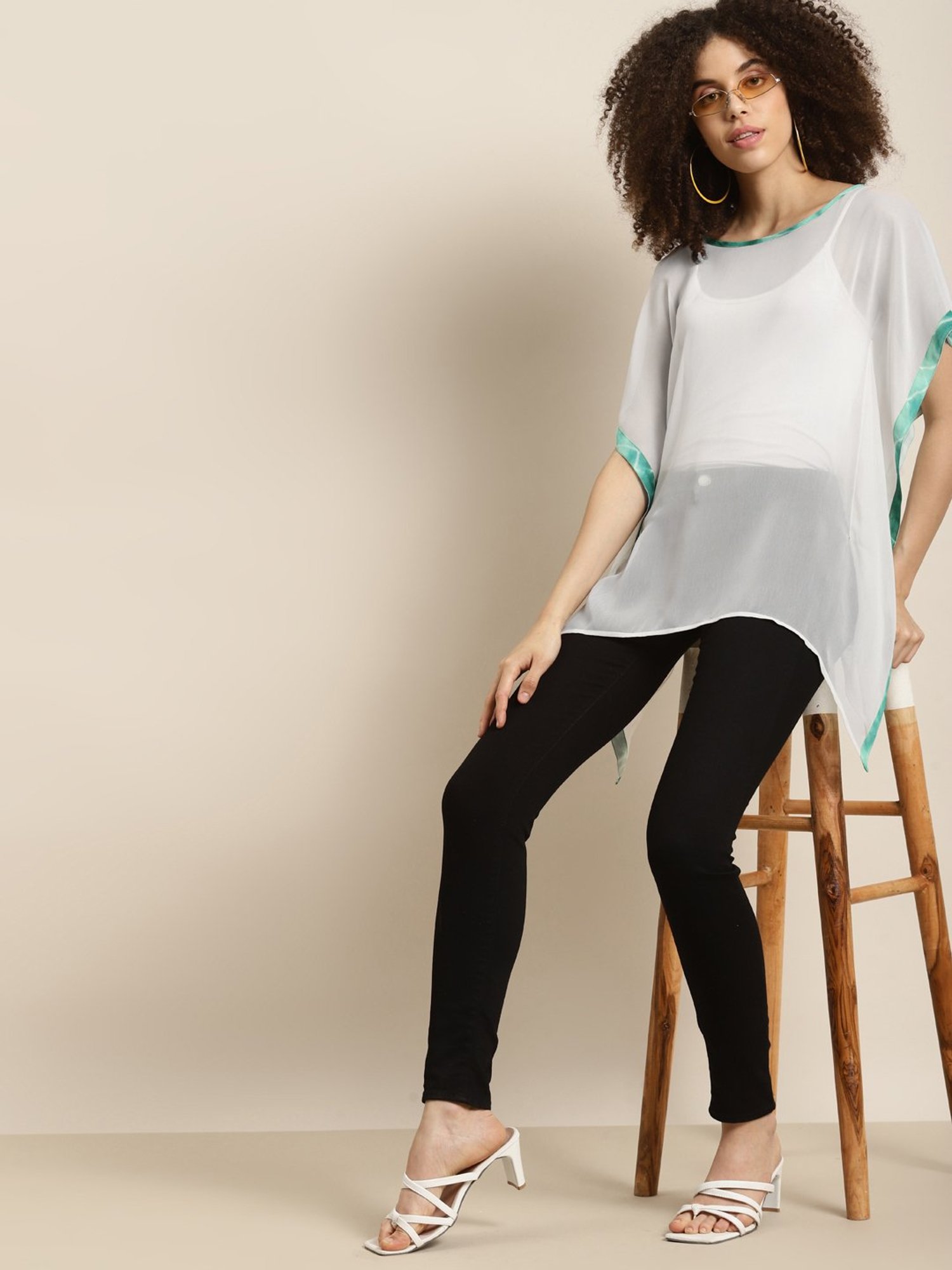 Qurvii White Kaftan Top