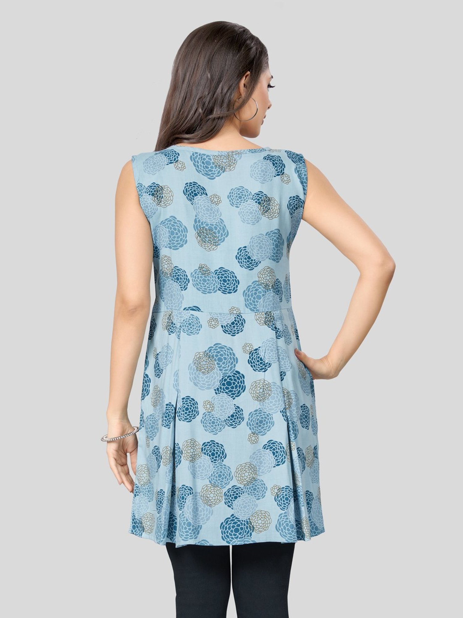 Saree Swarg Blue Printed A-Line Short Kurti