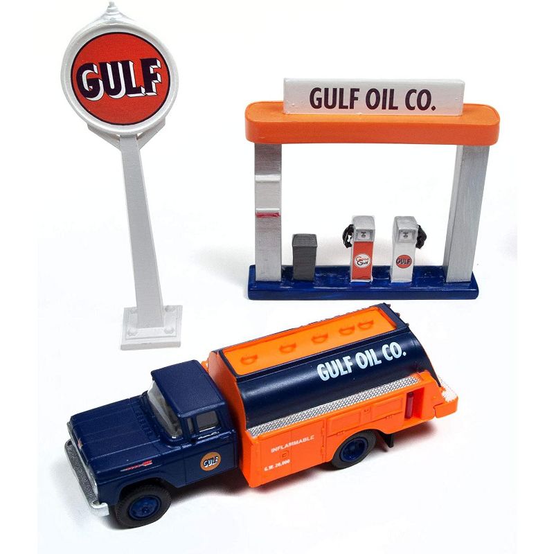 1960 Ford Tank Truck with Service Gas Station "Gulf Oil" 1/87 (HO) Scale Model by Classic Metal Works