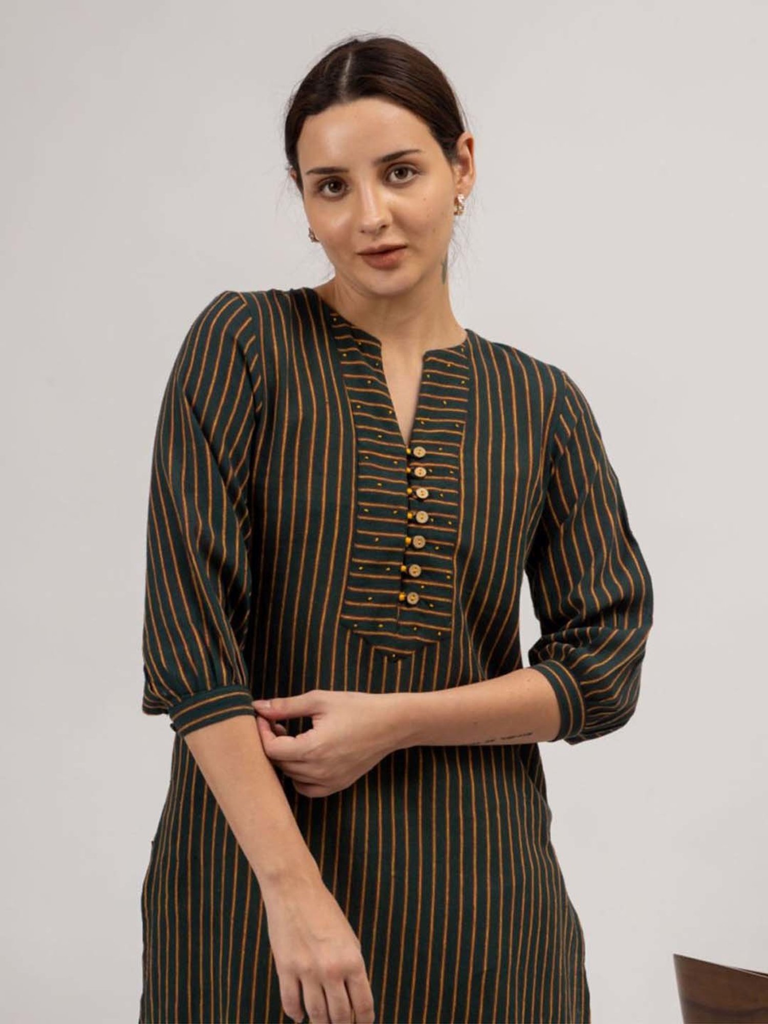 Mushio Dark Green Serena Hand Woven Kala Cotton Short Kurta With Wooden Button Detail